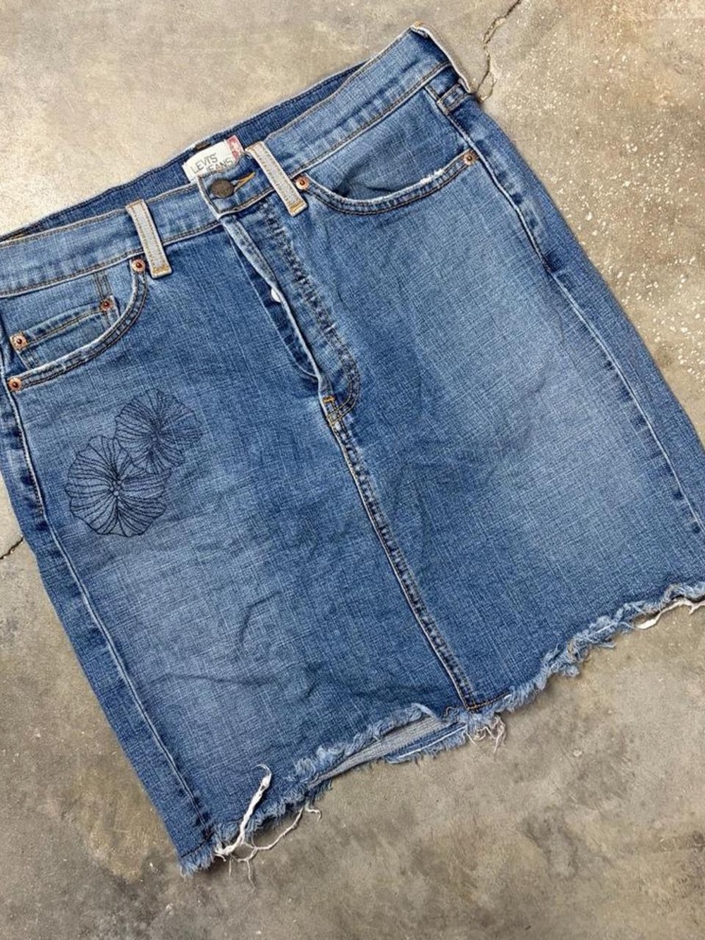Levi's Blue Denim Floral Embroidered Mini Skirt